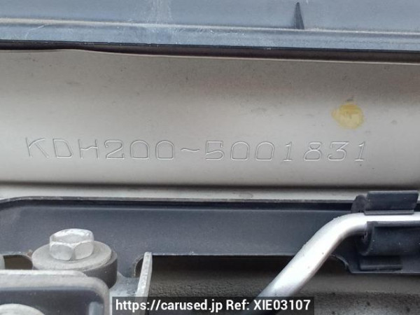 Used 2005 AT toyota regiusace-van KDH200V Image[11]