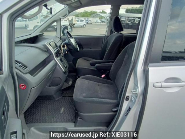 Used 2009 AT toyota noah ZRR70G Image[13]