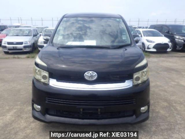Used 2007 AT toyota voxy ZRR70W Image[1]