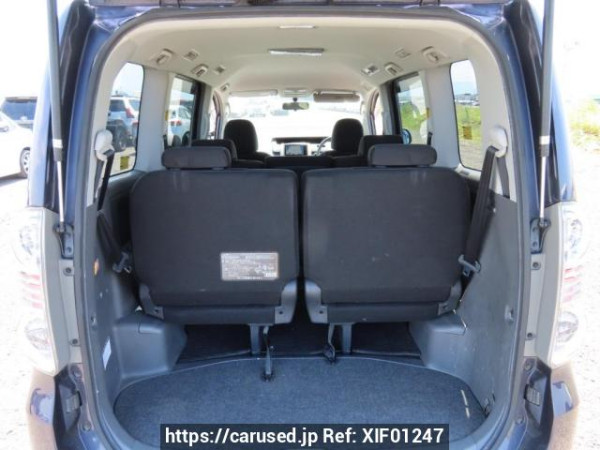 Used 2008 AT toyota voxy ZRR70W Image[8]