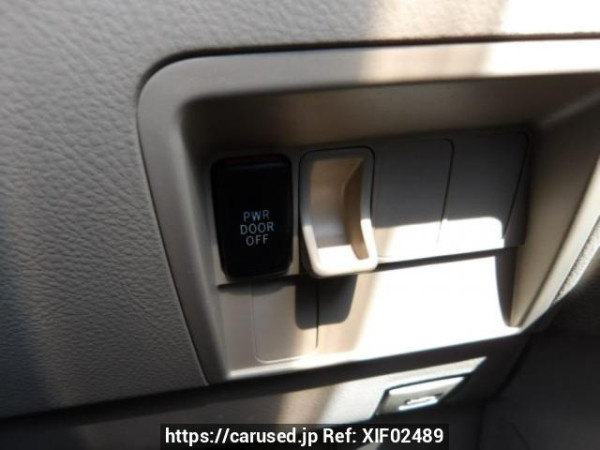 Used 2006 AT toyota raum NCZ20 Image[18]
