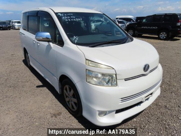 Used 2010 AT toyota voxy ZRR70W Image[0]