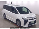 Toyota Voxy ZWR80W
