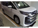 Toyota Noah ZWR95W