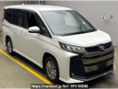 Toyota Noah ZWR95W