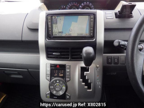 Used 2007 AT toyota noah ZRR70G Image[21]
