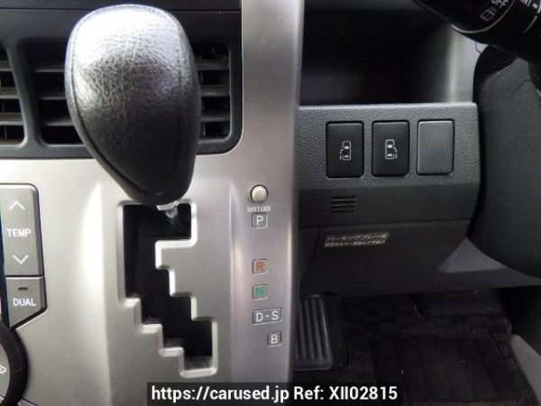 Used 2007 AT toyota noah ZRR70G Image[24]