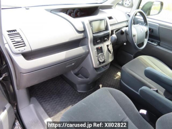 Used 2007 AT toyota noah ZRR70G Image[14]