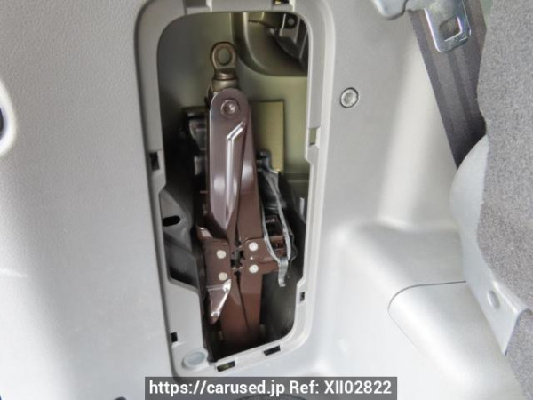Used 2007 AT toyota noah ZRR70G Image[43]