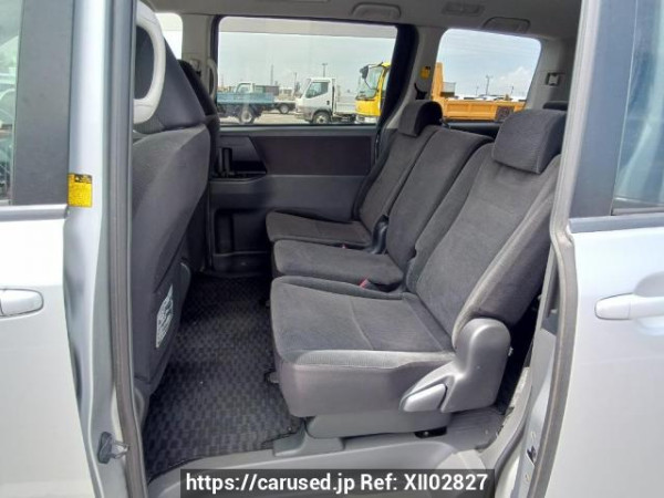 Used 2008 AT toyota noah ZRR70G Image[16]