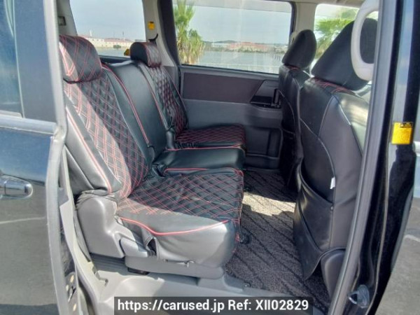 Used 2008 AT toyota voxy ZRR70G Image[15]
