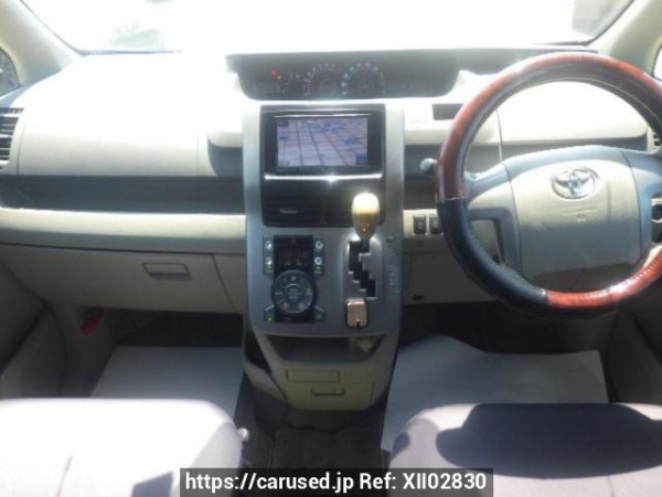 Used 2008 AT toyota noah ZRR70W Image[17]