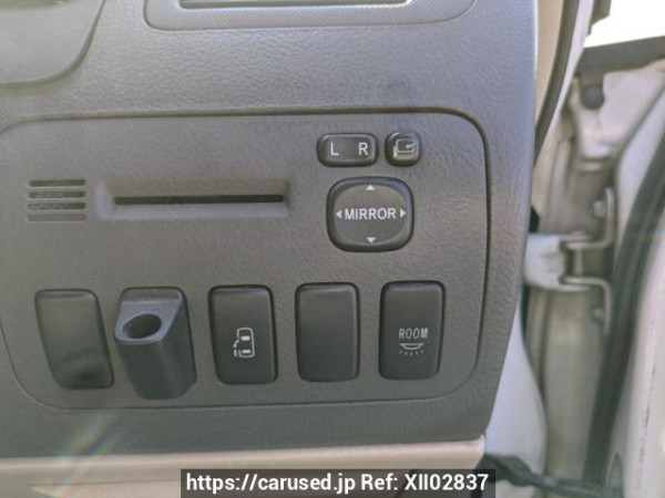 Used 2004 AT toyota alphard MNH10W Image[24]
