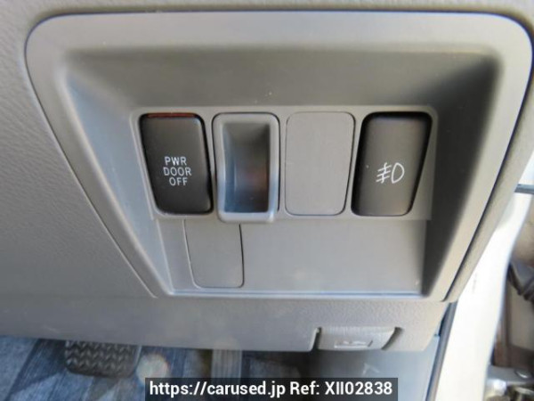 Used 2004 AT toyota raum NCZ20 Image[23]