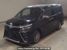 Toyota Voxy ZWR80W