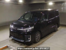 Toyota Voxy ZRR80W