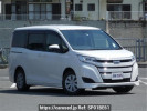 Toyota Noah ZRR80G