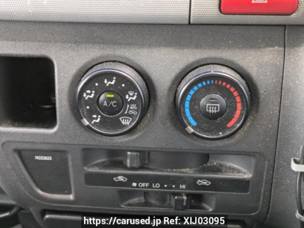 Used 2005 AT toyota hiace-van KDH200K Image[27]