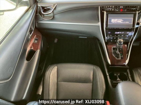 Used 2014 AT toyota harrier ZSU60W Image[18]