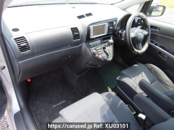 Used 2004 AT toyota wish ZNE10G Image[14]
