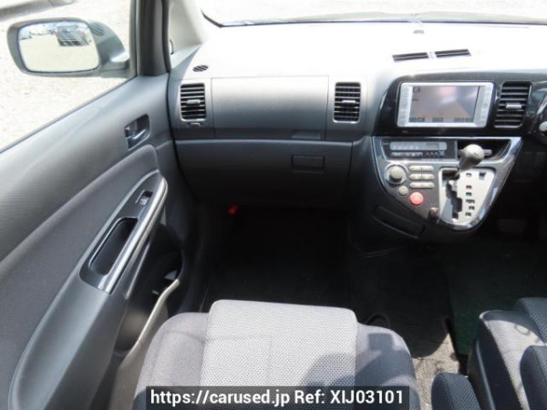 Used 2004 AT toyota wish ZNE10G Image[20]