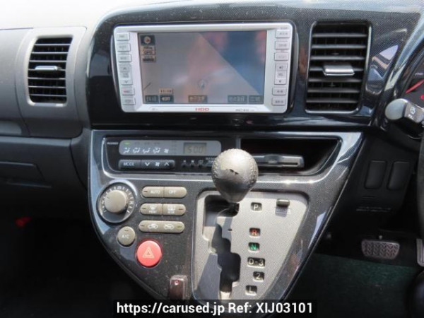 Used 2004 AT toyota wish ZNE10G Image[22]