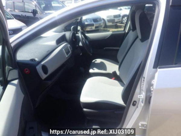 Used 2011 AT toyota vitz NSP130 Image[12]