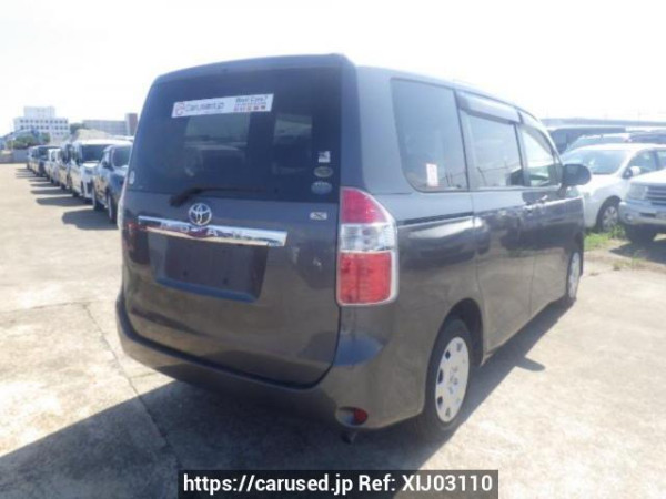 Used 2010 AT toyota noah ZRR70G Image[6]