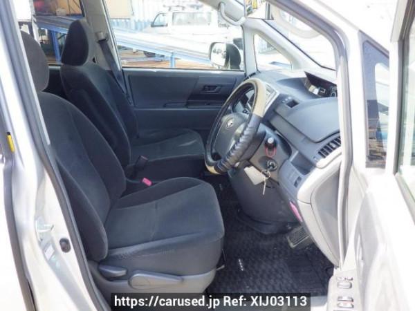 Used 2009 AT toyota noah ZRR70G Image[12]
