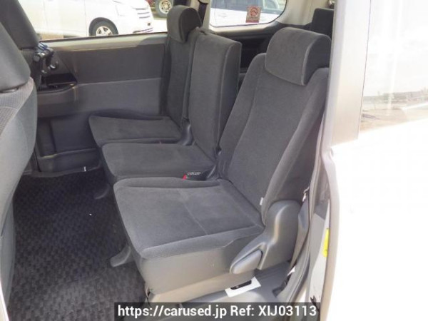 Used 2009 AT toyota noah ZRR70G Image[15]