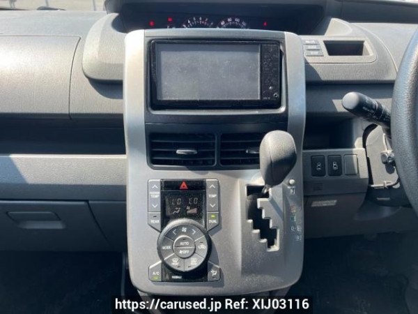 Used 2009 AT toyota noah ZRR70W Image[18]