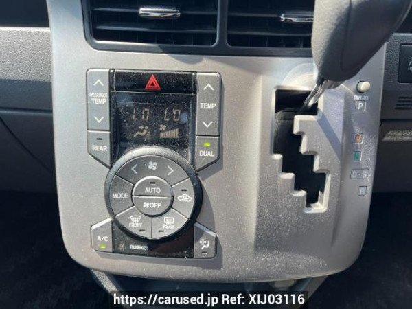 Used 2009 AT toyota noah ZRR70W Image[22]