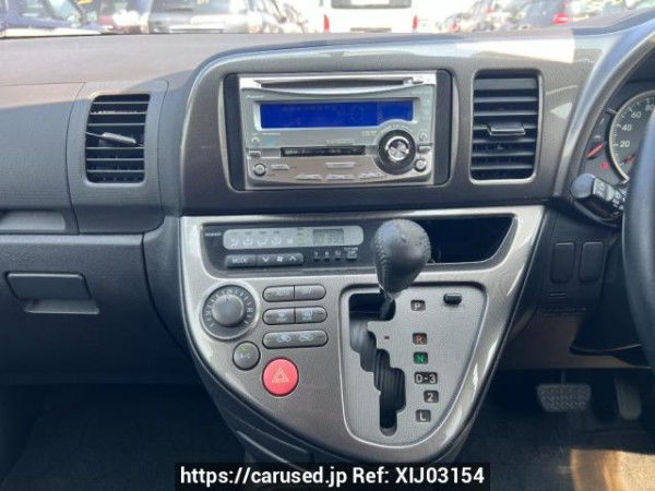 Used 2004 AT toyota wish ZNE10G Image[18]