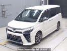 Toyota Voxy ZRR80W