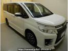 Toyota Voxy ZRR80W