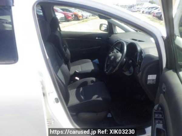 Used 2004 AT toyota wish ZNE10G Image[11]