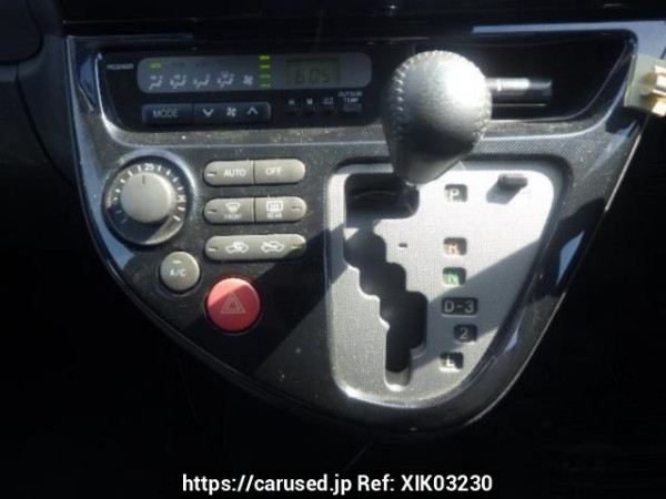 Used 2004 AT toyota wish ZNE10G Image[22]
