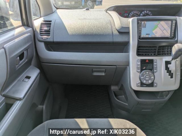 Used 2007 AT toyota noah ZRR70G Image[20]