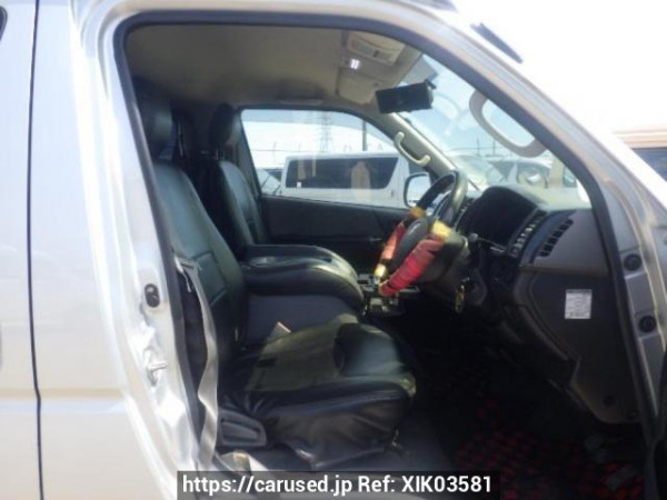 Used 2006 AT toyota regiusace-van KDH205V Image[11]