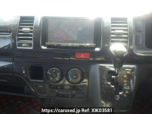 Used 2006 AT toyota regiusace-van KDH205V Image[18]