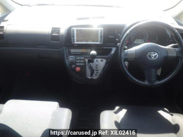 Used 2005 AT toyota wish ZNE10G Image[16]