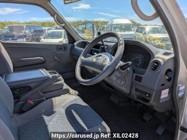 Used 2001 AT nissan caravan-coach CWGE25 Image[12]