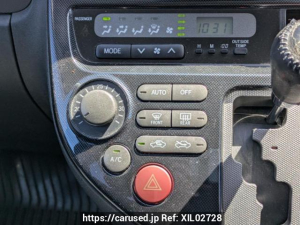 Used 2003 AT toyota wish ZNE10G Image[26]