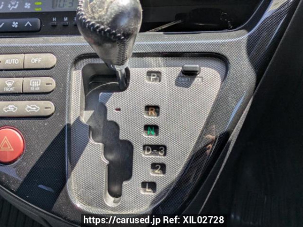 Used 2003 AT toyota wish ZNE10G Image[27]