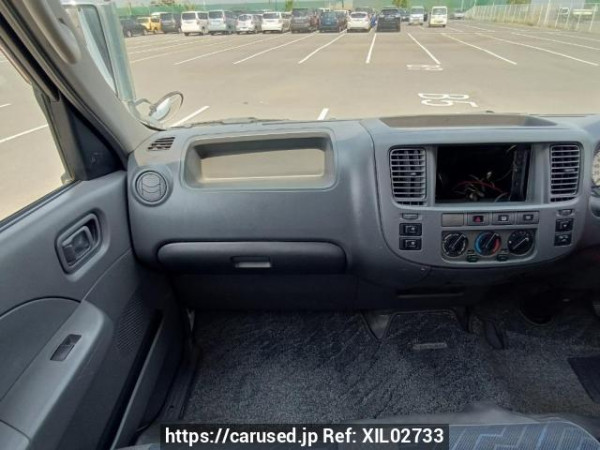 Used 2004 AT nissan caravan-van DWMGE25 Image[19]