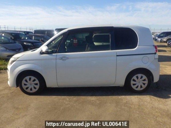 Used 2012 AT toyota spade NCP141 Image[3]
