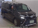 Toyota Voxy ZWR80W