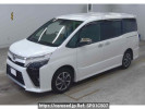 Toyota Voxy ZRR80W