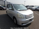 Toyota Noah ZRR70G