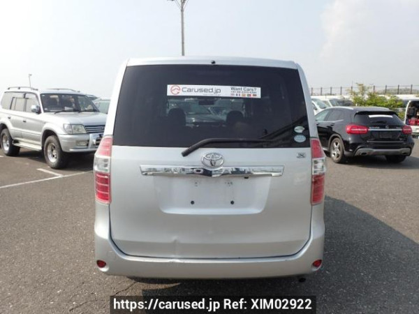 Used 2009 AT toyota noah ZRR70G Image[4]